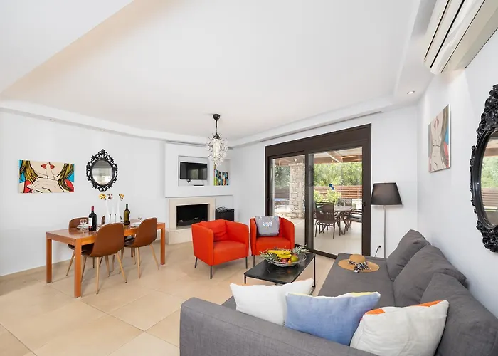 Ira Villa Lakhania