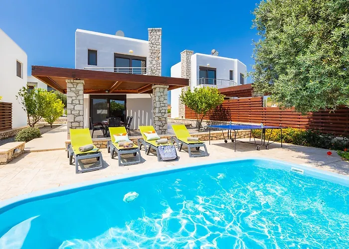 Ira Villa Lakhania